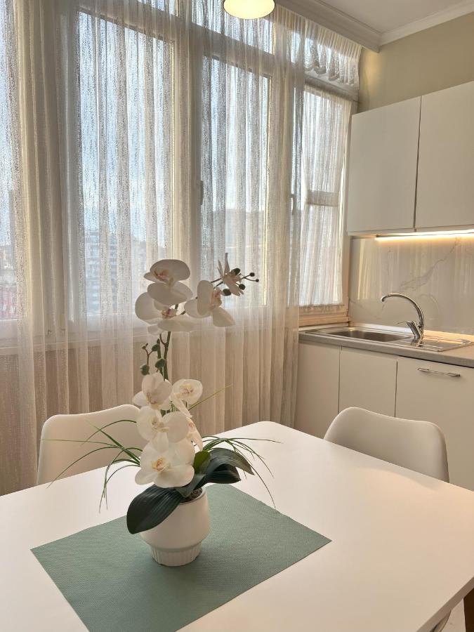Grand New Bazaar Apartment Tiranë Luaran gambar
