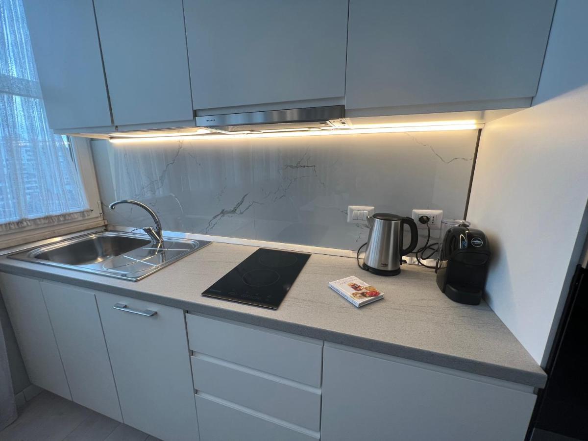 Grand New Bazaar Apartment Tiranë Luaran gambar
