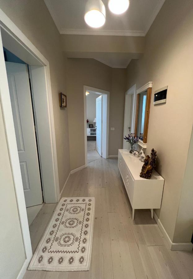 Grand New Bazaar Apartment Tiranë Luaran gambar
