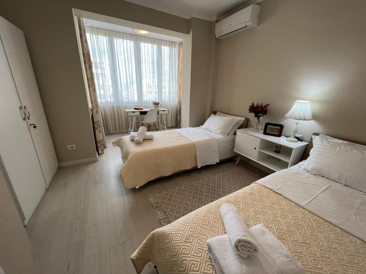 Grand New Bazaar Apartment Tiranë Luaran gambar