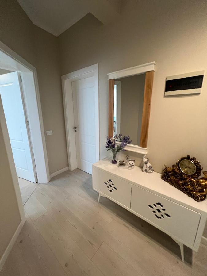 Grand New Bazaar Apartment Tiranë Luaran gambar